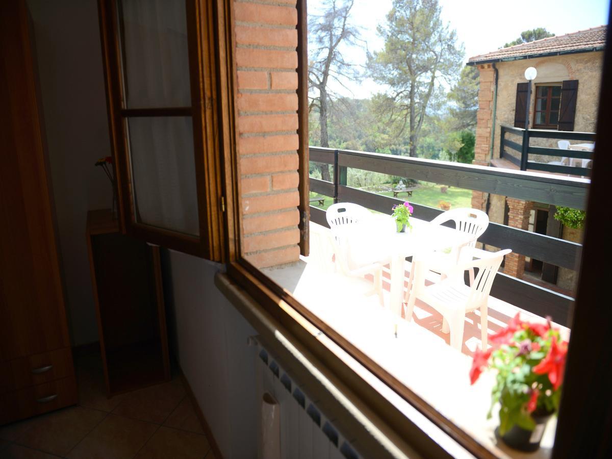 San Francesco Aparthotel Pomarance Exteriör bild